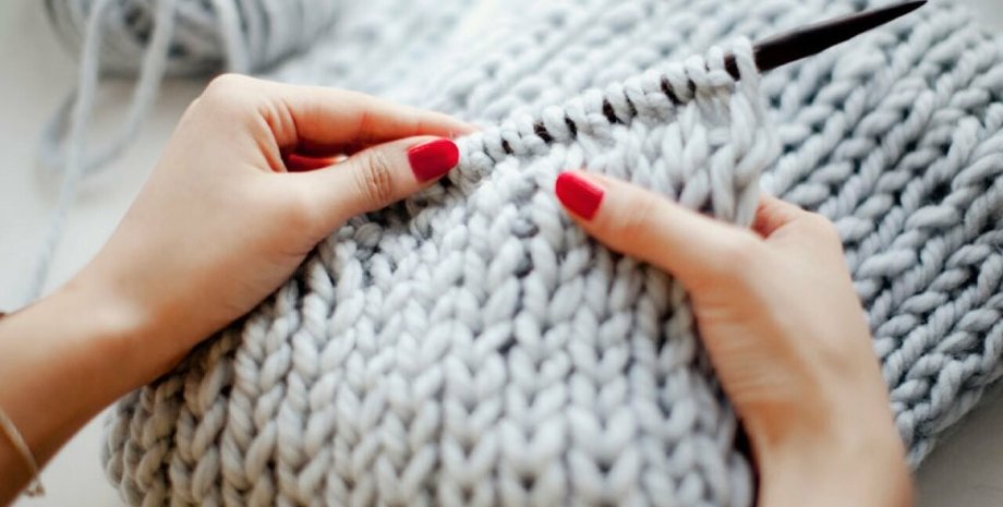 Наречена зв’язала весільне вбрання для себе та свого чоловіка, костюми на весілля, смокінг, сукня нареченої, фото, США