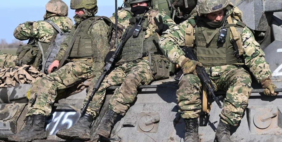 Военные из оккупационной группировки ВС РФ