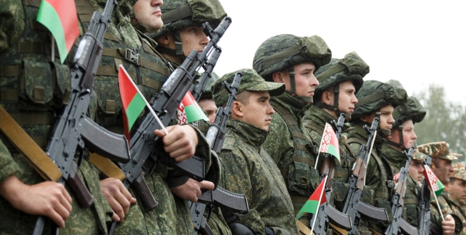 білоруські військові, прапорці Білорусі