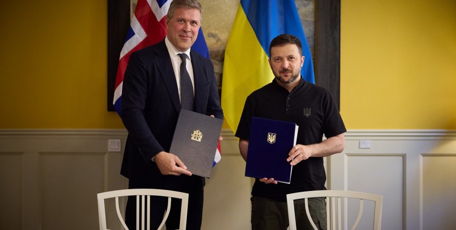 Президент Украины Владимир Зеленский и премьер-министр Исландии Бьярни Бенедиктссон и премьер-министр Исландии