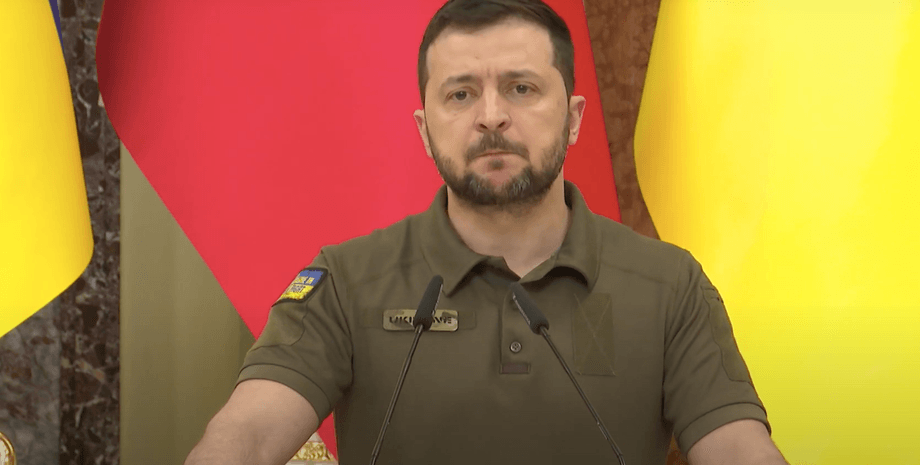 Владимир Зеленский, петиция об отмене запрета на выезд для мужчин за рубеж,