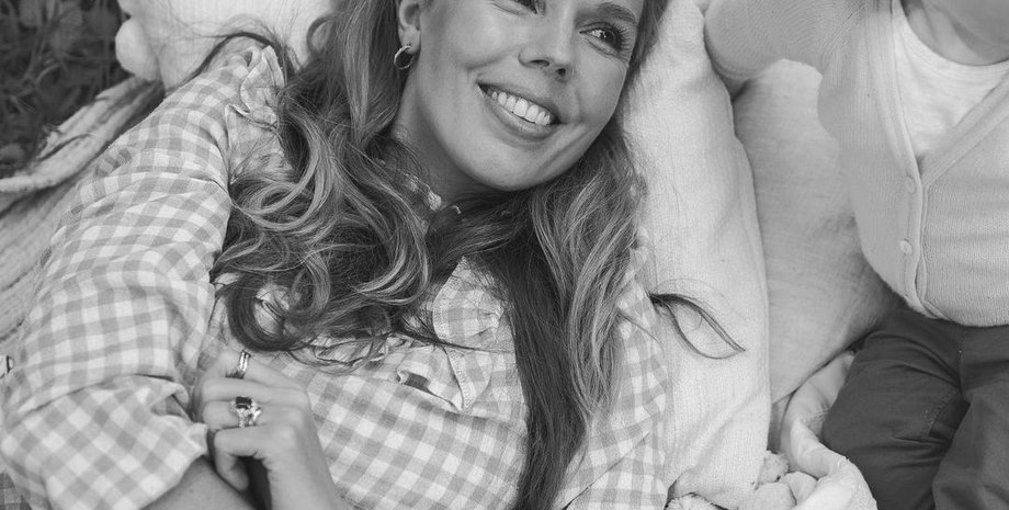 Кэрри Джонсон, многодетная мать