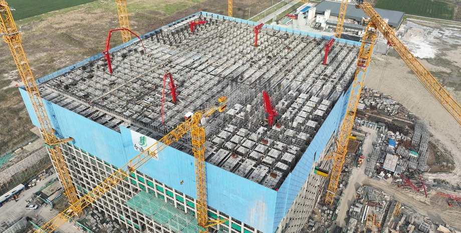 Гравитационная батарея, аккумулятор, хранение энергии, Китай, фото