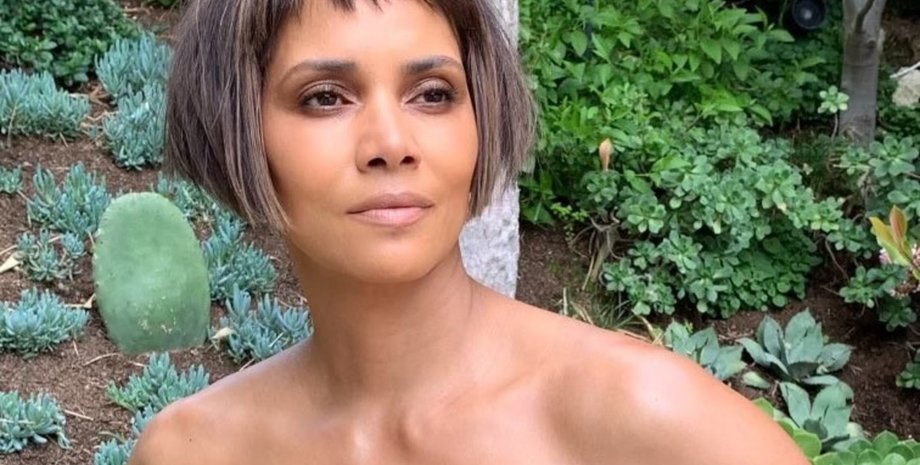 Холли Берри, прическа