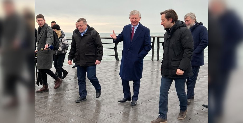 Ринат Ахметов, вадим новинский, ахметов в мариуполе