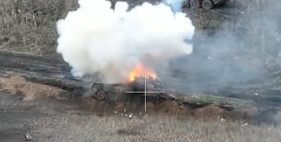 Танк, вибух