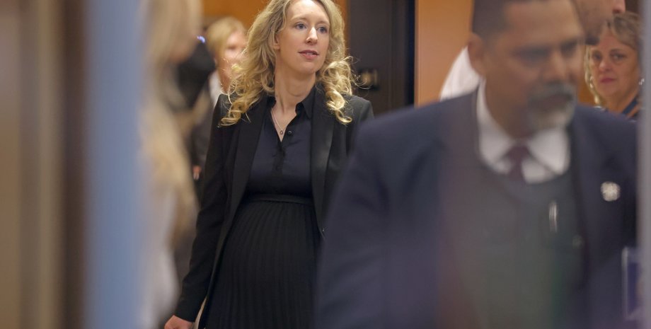 Елізабет Голмс