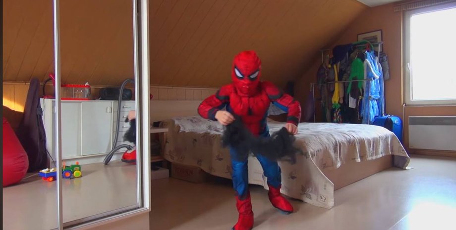 детский костюм, детские праздники, американские супергерои, Крым, запрет, детский сад