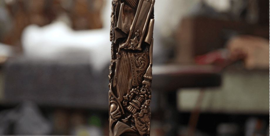 Статуэтка премии "Сезар" / Фото: Getty Images