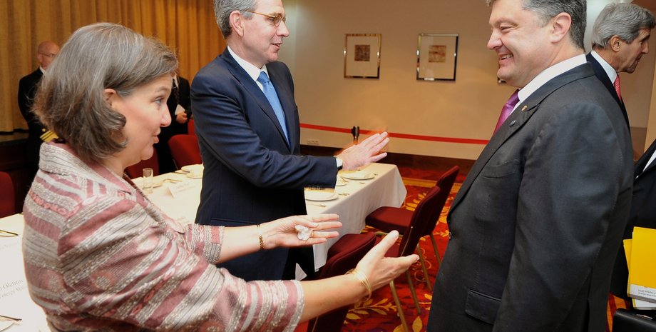 Петр Порошенко и Виктория Нуланд / Фото пресс-службы президента