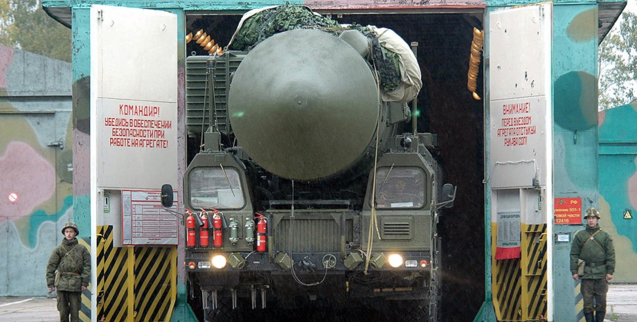 ядерна зброя РФ ядерна зброя РФ, російські солдати