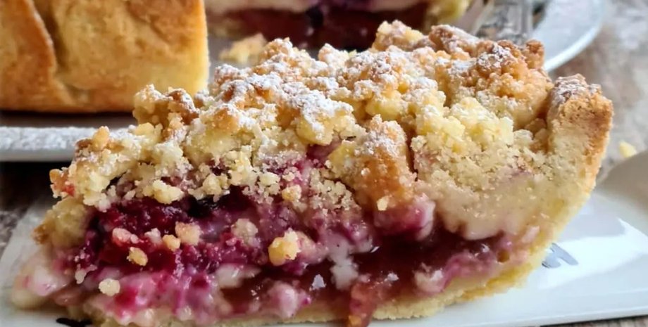 Крамбл з ягодами, пиріг з ягодами, випічка