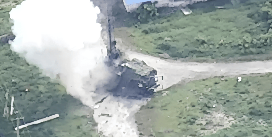 Зображення ураження техніки ЗС РФ