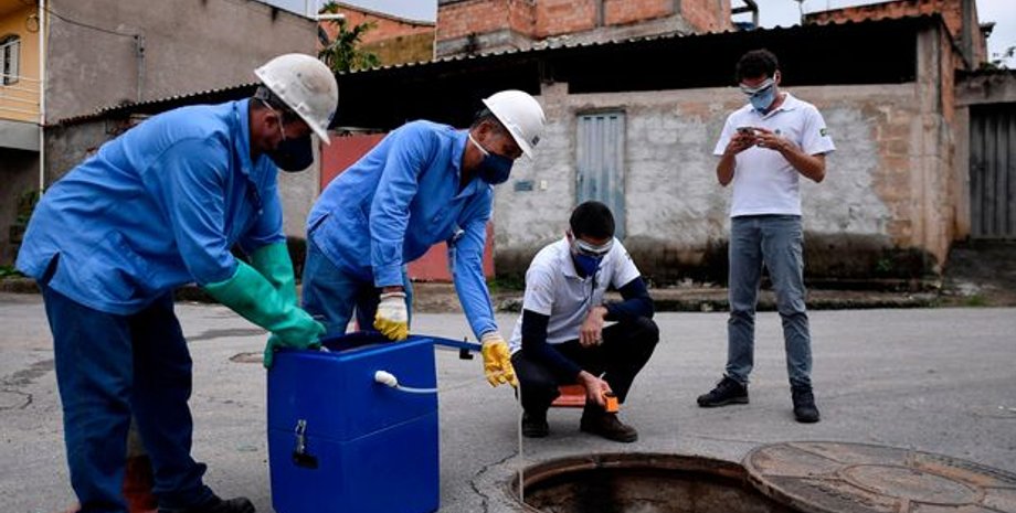 Канализация может быть одним из главных каналов распространения коронавируса. Фото: WSJ