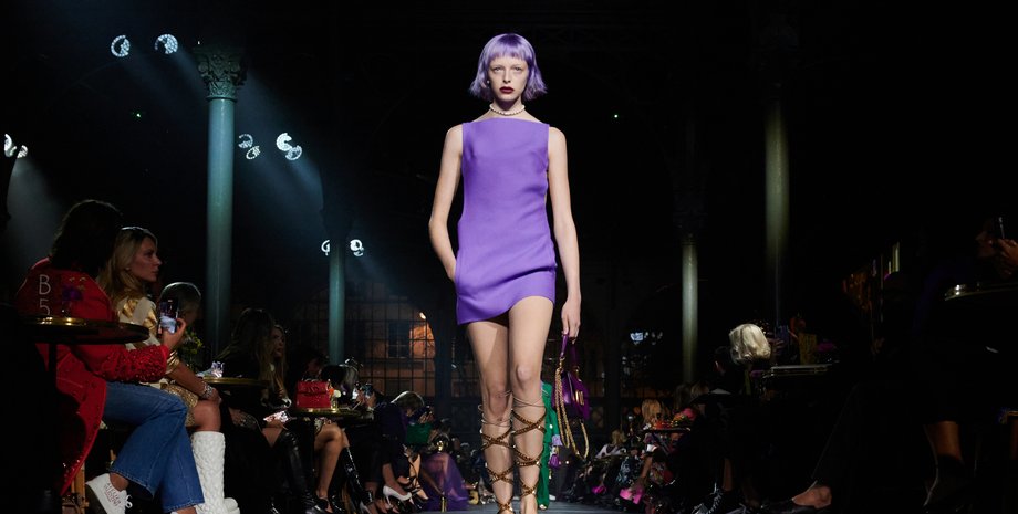 Very Peri, модний колір, модний показ, колір сезону, колір року, колір 2022, бузковий, фіолетовий