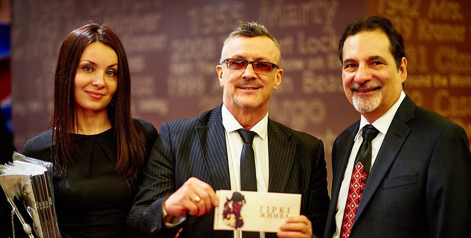 Ричард Бачинский-Хувер (в центре) / Фото: facebook.com/BitterHarvestUA