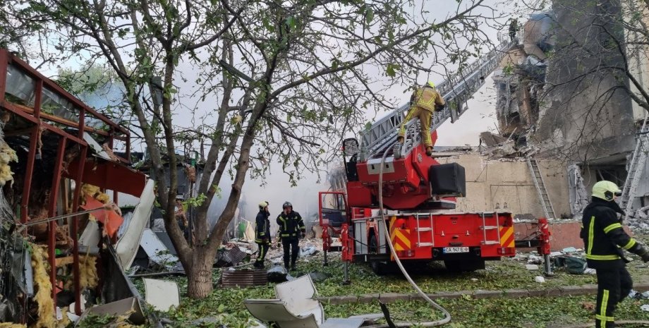 Наслідки ракетного обстрілу Черкаської області Черкаси, війна, обстріл, фото