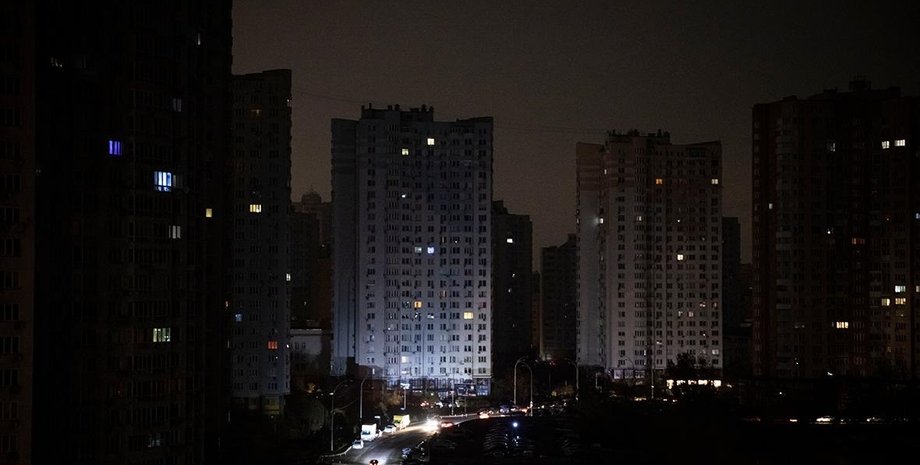 Отключение света 15 декабря — график ДТЭК В Киеве нет света