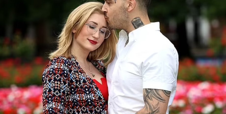 Тони Гарнетт разорился