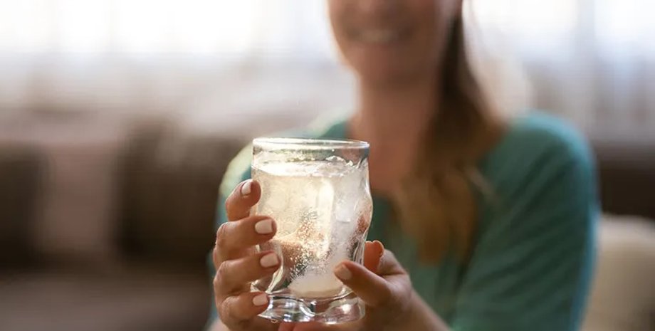 вода, газована вода, газована вода, газована вода