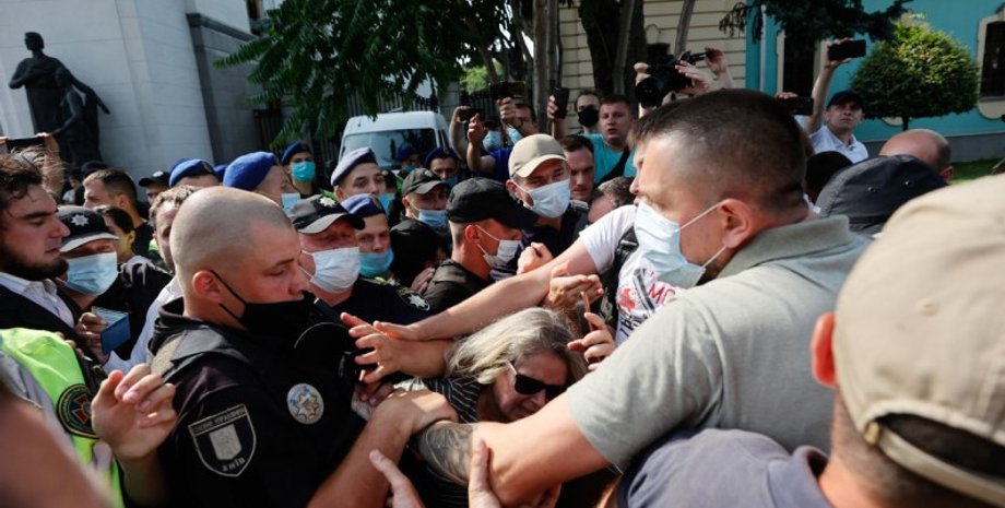 Рада, языковой закон, стычки,