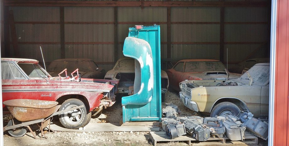 заброшенные авто, коллекция авто, ретро-авто, Dodge Charger, Dodge Super Bee