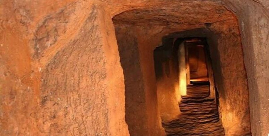 Езд, Абаркух, Иран, подземное поселение, тоннель, вода, акведук, открытие, история, археологи, находка