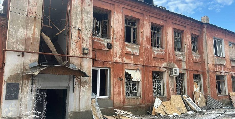 Руйнування у Покровську, Покровськ обстріл ЗС РФ, Покровськ обстріл, Покровськ руйнування після обстрілу, Покровськ лінія фронту