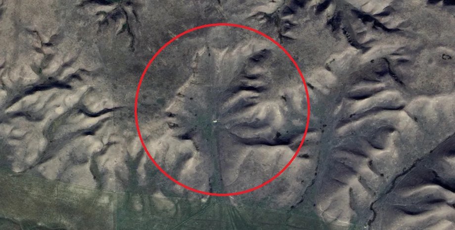 человеческое лицо скала