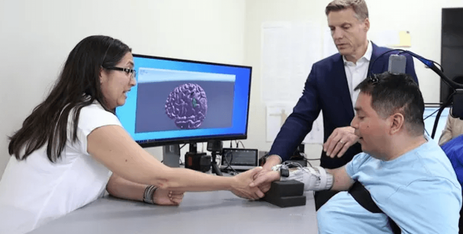 революционная нейрохирургия, восстановление движений