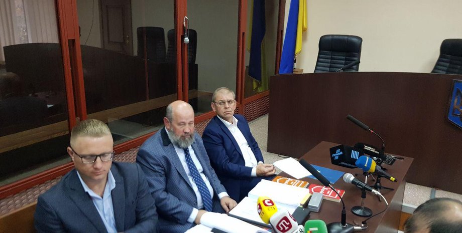 Андрей Федур и Сергей Пашинский (крайние справа) / Фото: Владимир Самарский, Фокус