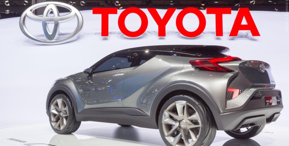 Toyota C-HR Concept / Фото: avtolog.com