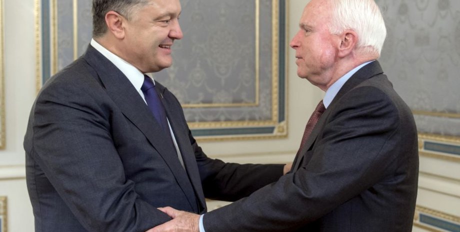 Петр Порошенко и Джон МакКейн / Фото: radiosvoboda.org