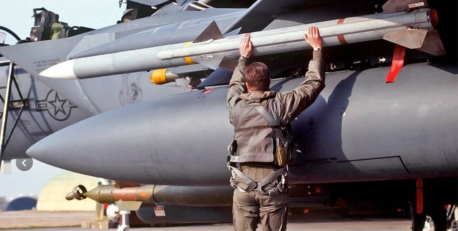 Пентагон, ракеты, война РФ против Украины, США, пакет помощи, AMRAAM