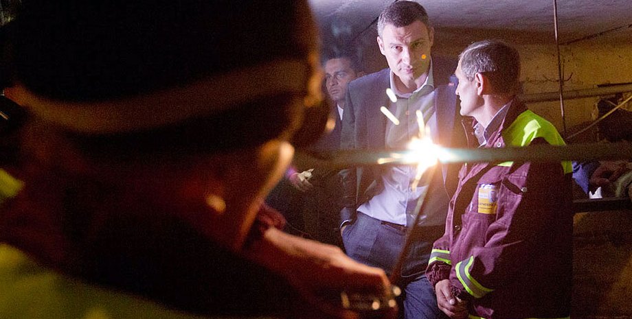 Виталий Кличко инспектирует работу коммунальщиков / Фото пресс-службы КГГА