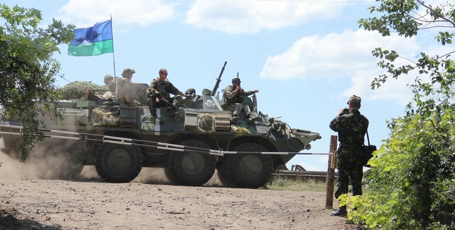 Силовики в Донбассе/пресс-служба Минобороны