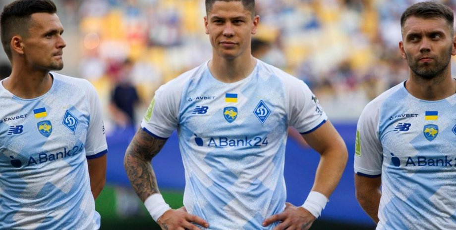 Денис Попов