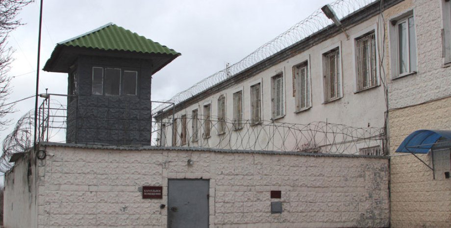 In the colony, Ukrainian prisoners were kept before exchange. For entertainment,...