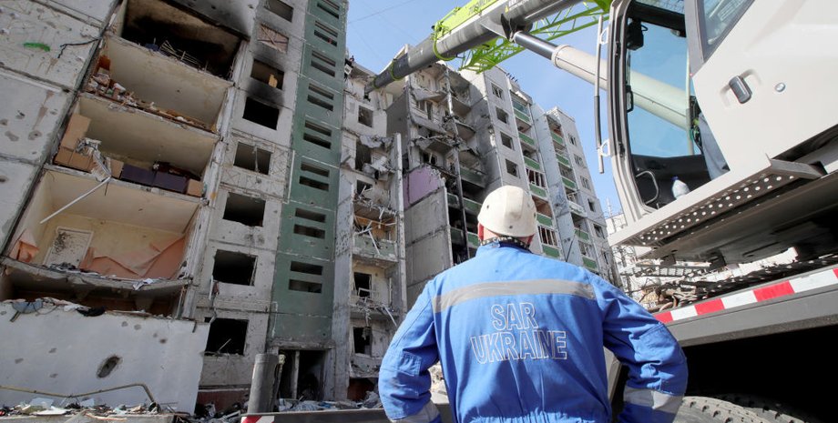 руйнівне житло