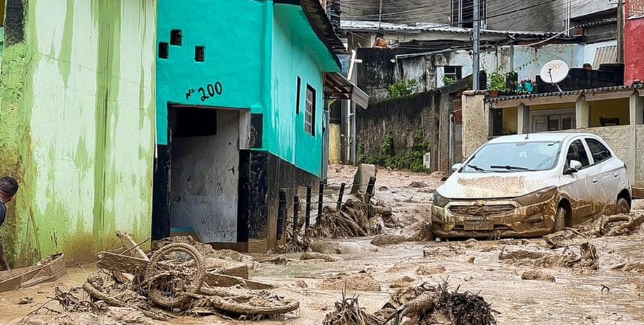 разрушения в Бразилии, оползни в бразилии, наводенние в бразилии