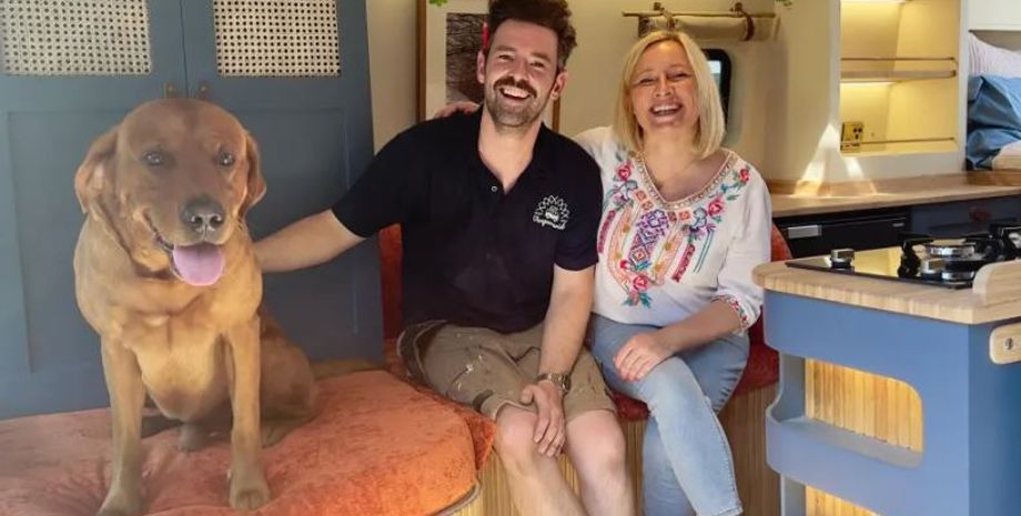 Жилье, покупка недвижимости, ремонт до и после, как экономить на аренде, Супруги из Великобритании, дом на колесах