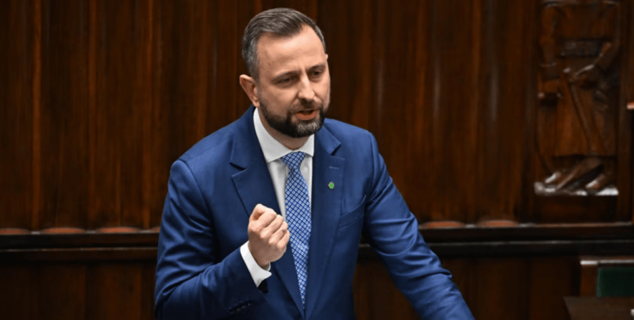 Глава Минобороны Польши снова вспомнил Волынскую трагедию в контексте вступления Украины в ЕС Владислав Косиняк-Камыш