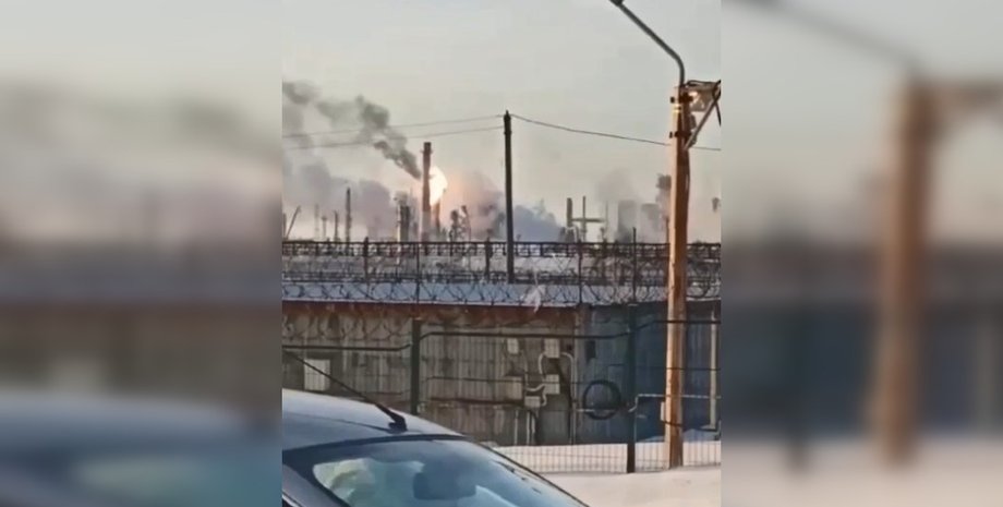 РФ попадание БПЛА, РФ атака дронов 13 марта, Минобороны РФ дроны, Минобороны РФ 13 марта, НПЗ РФ попадание, Рязанская область НПЗ