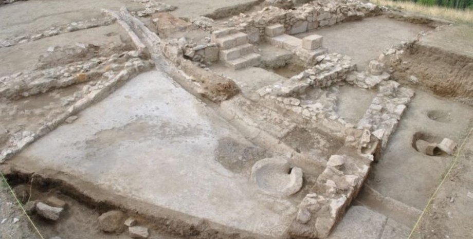 археологи раскопали резиденцию