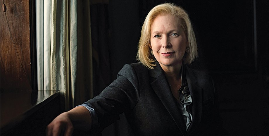 Кирстен Джиллибранд / Фото variety.com