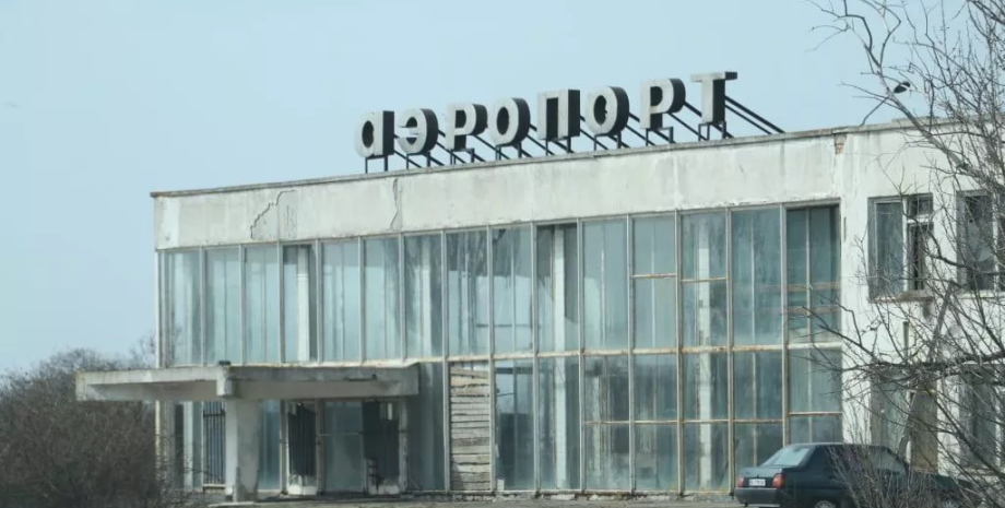 Аэорпорт Бердянск, авиабаза бердянск, бердянск аэропорт, бердянск авиабаза