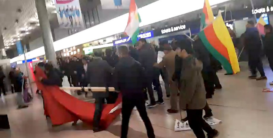 Скриншот видео