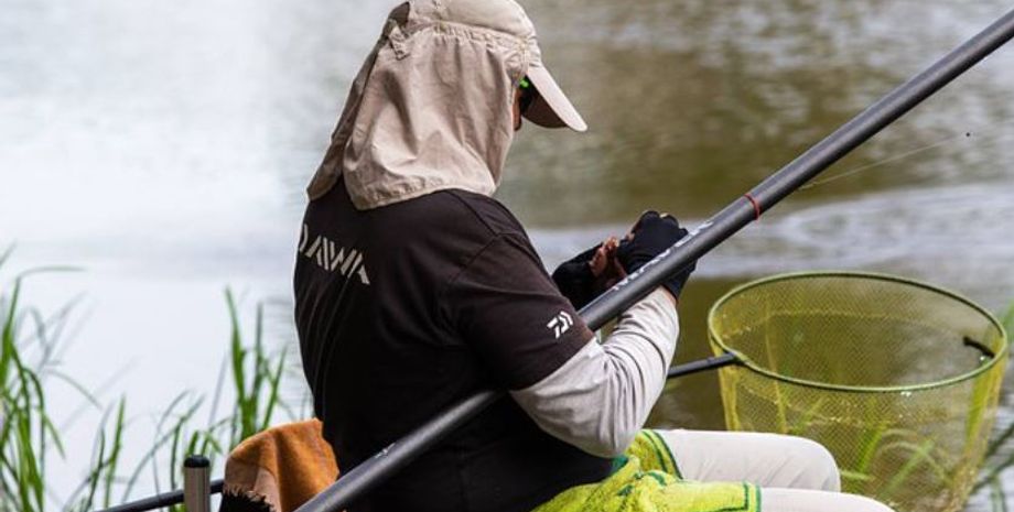 Рибалка встановив рекорд, впіймавши "найогиднішу" рибу в світі: що це за істота