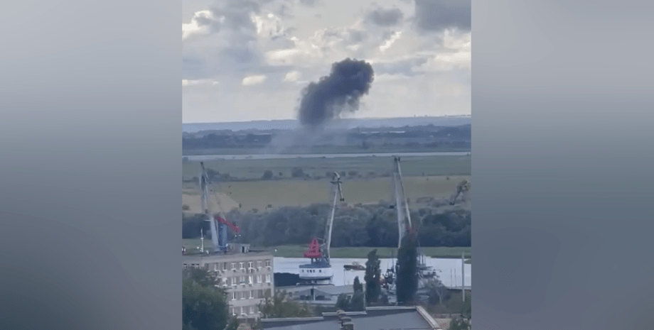 Азов, Ракета, взрыв, россия, сбили ракету, ПВО, с-200