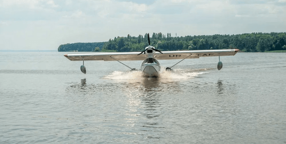 літак-амфібія, Aeroprakt A-24, тримісний літак, продається літак, у Києві продається літак, літак на OLX